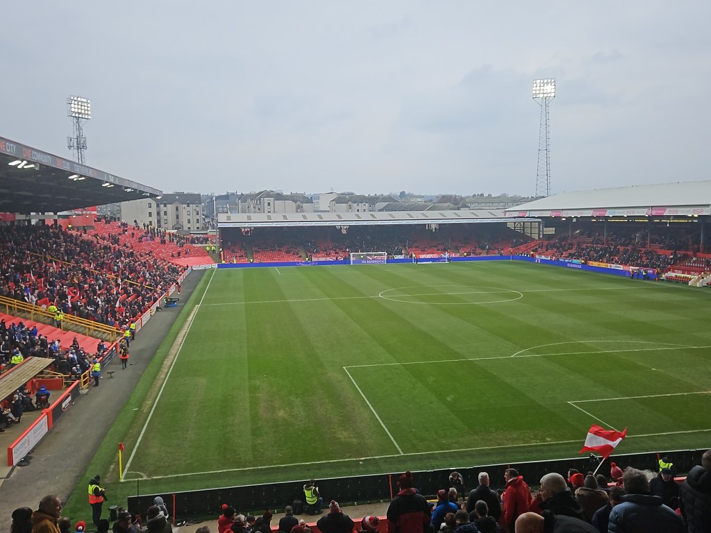 Aberdeen book Hampden spot as Warnock steps&nbsp;down