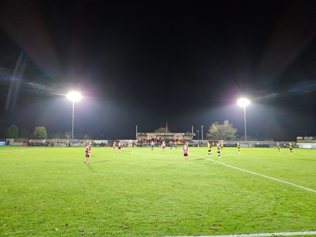 Paul Coutts’ late penalty progresses Locos at the expense of Young&nbsp;Dons.